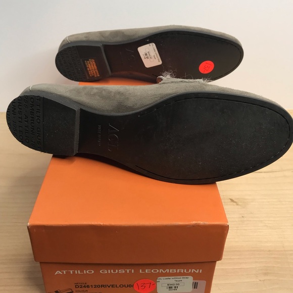 Attilio Giusti Leombruni Loafer with Wool Strap - Picture 5 of 6